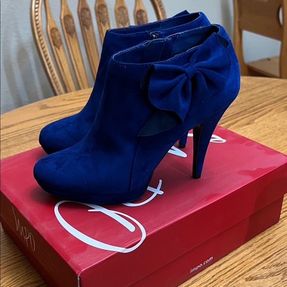 NWT Impo Blue Bow Ankle Boots - Picture 1 of 5